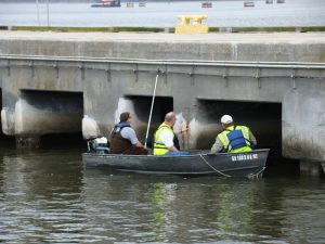 engineers-work-boat-marine-bridge-inspection
